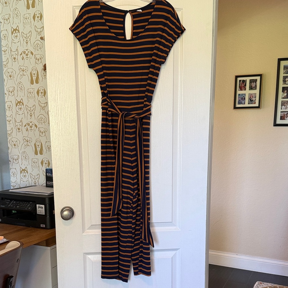 Old Navy Blue and Brown Striped knit jumpsuit. Great travel outfit!